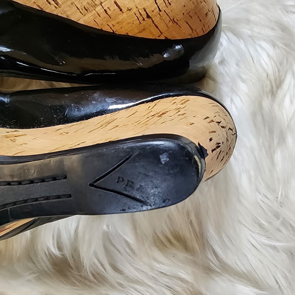 Prada Black Patent Leather Cork Wedge Heels Sz 40 - Picture 12 of 14